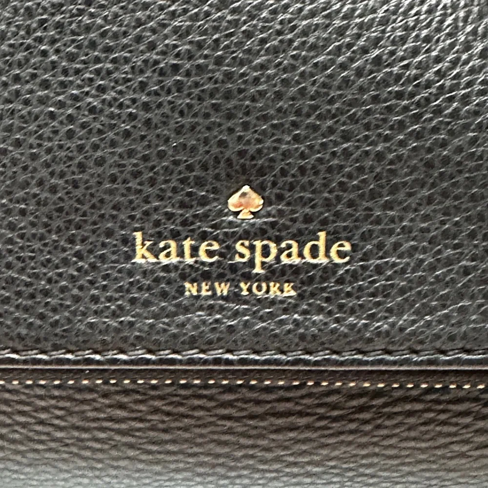 Kate Spade Cobble Hill Toddy crossover pebbled leather bag